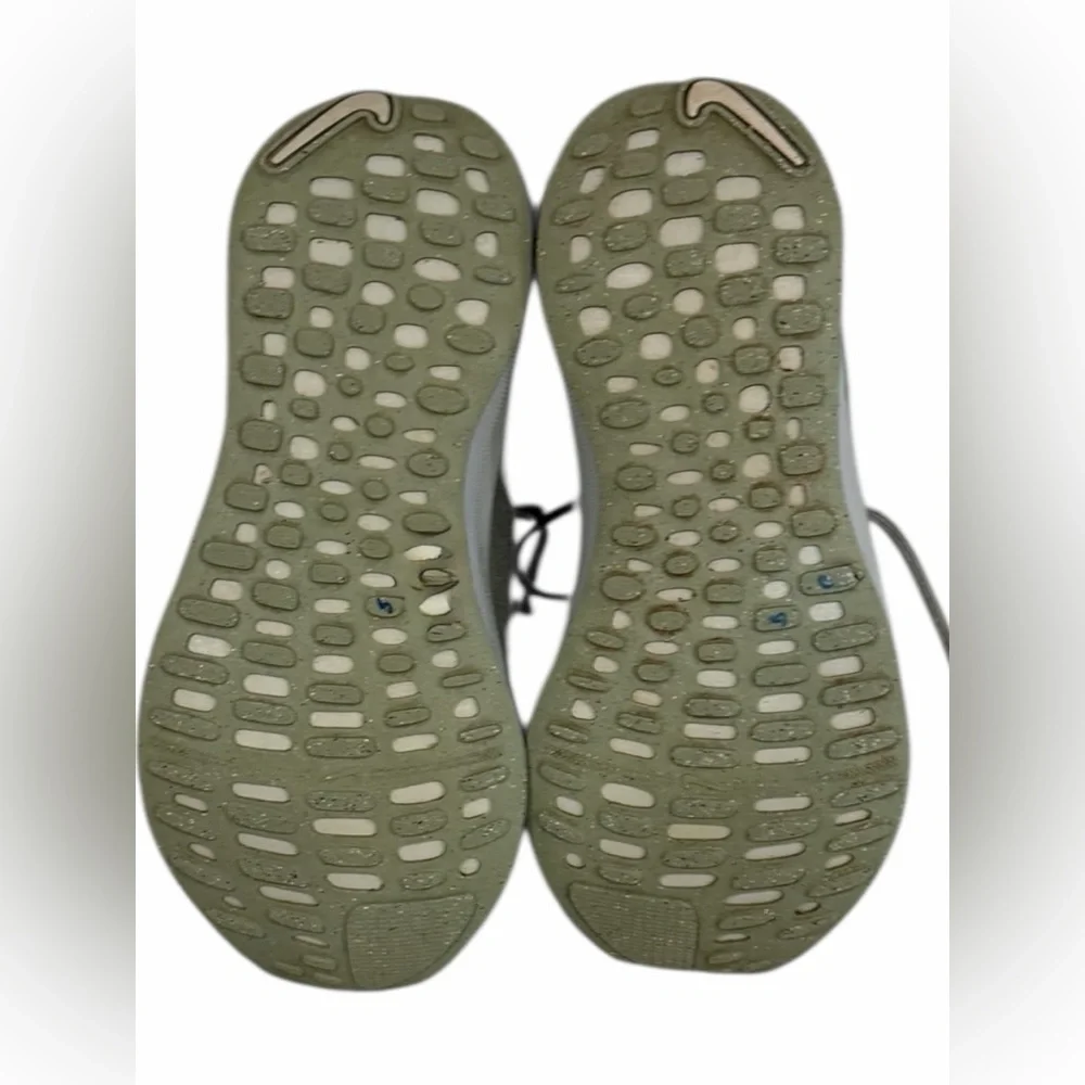 Nike performance comfort